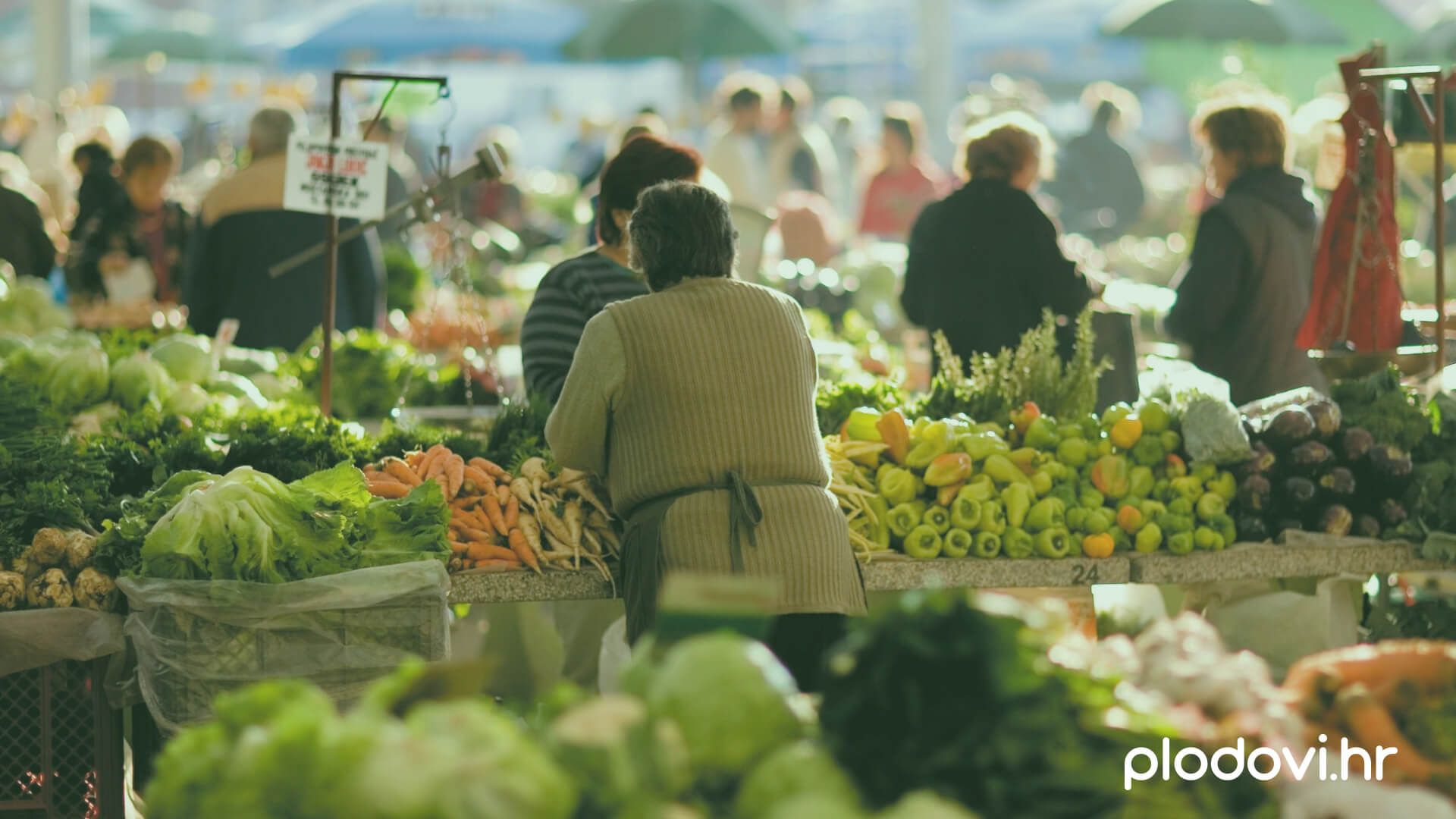 Biste li radije konzumirali hranu nepoznatog podrijetla i tuđe tradicije ili uživali u proizvodima koje je s ljubavlju uzgojio vaš susjed?