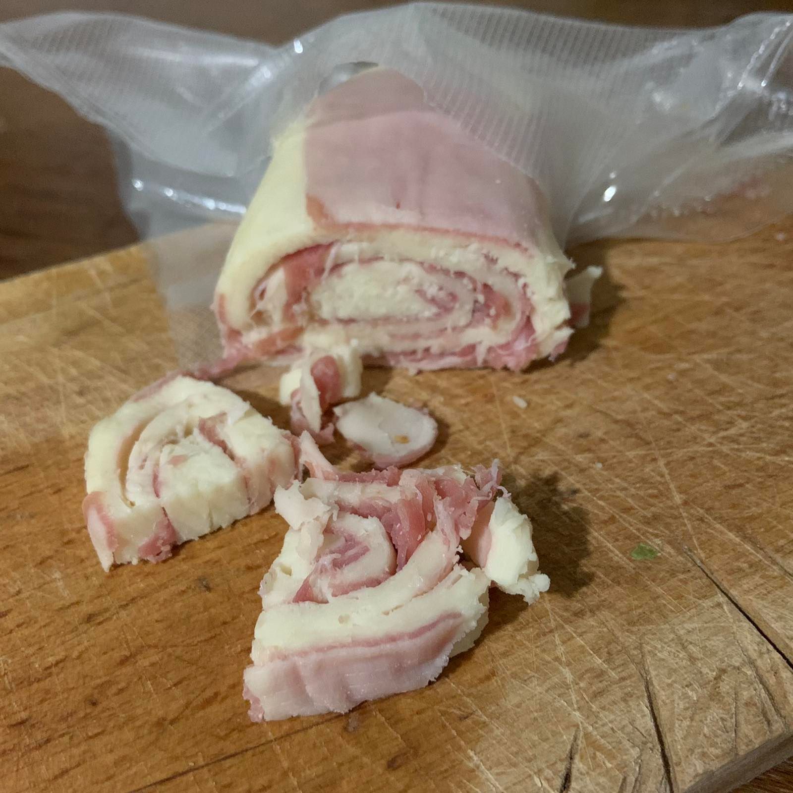 rolani s dalmatinskim pršutom thumbnail 2