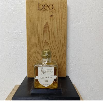 Šljivovica barrique premium 3