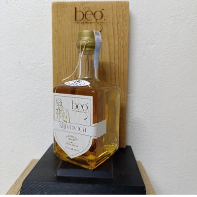 Šljivovica barrique premium 2