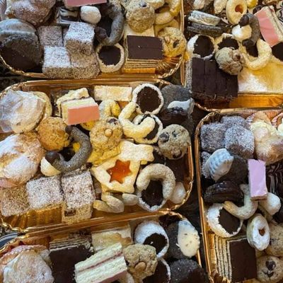 Miješani prigodni kolači